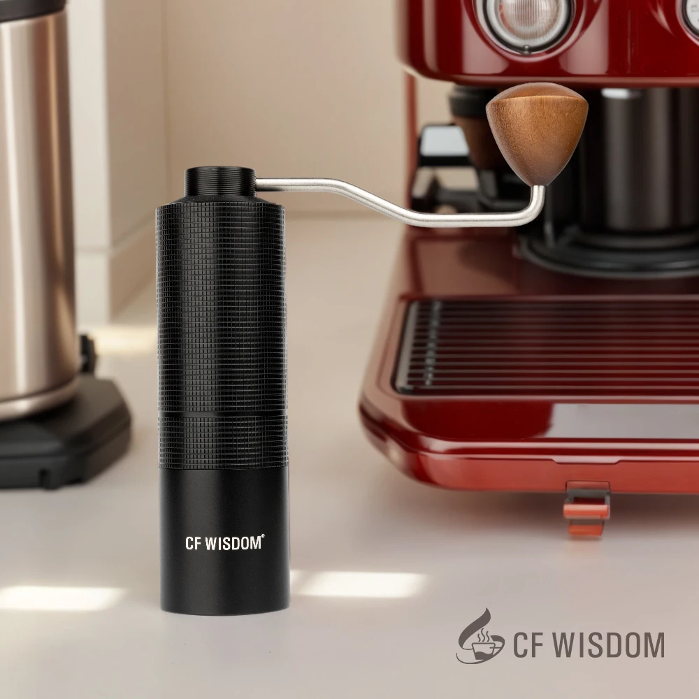 Stainless steel manual grinder with adjustable settings for different travel environments