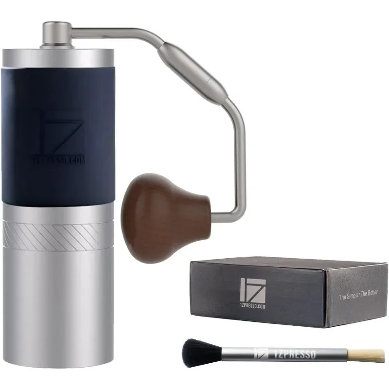 Professional manual coffee grinder with temperature management features